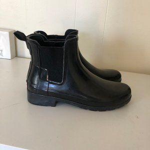 Hunter glossy Chelsea Boots - size 6